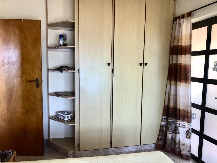 To Let 2 Bedroom Property for Rent in Mossel Bay Central Western Cape